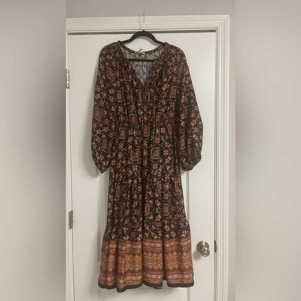 ANDREA FLORAL PRINT LONG SLEEVE MIDI DRESS IN BLACK MULTI - Picture 6 of 8